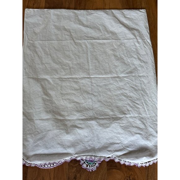 Vintage White Pillowcases With Purple & Green Crochet Floral Edge - Picture 8 of 8